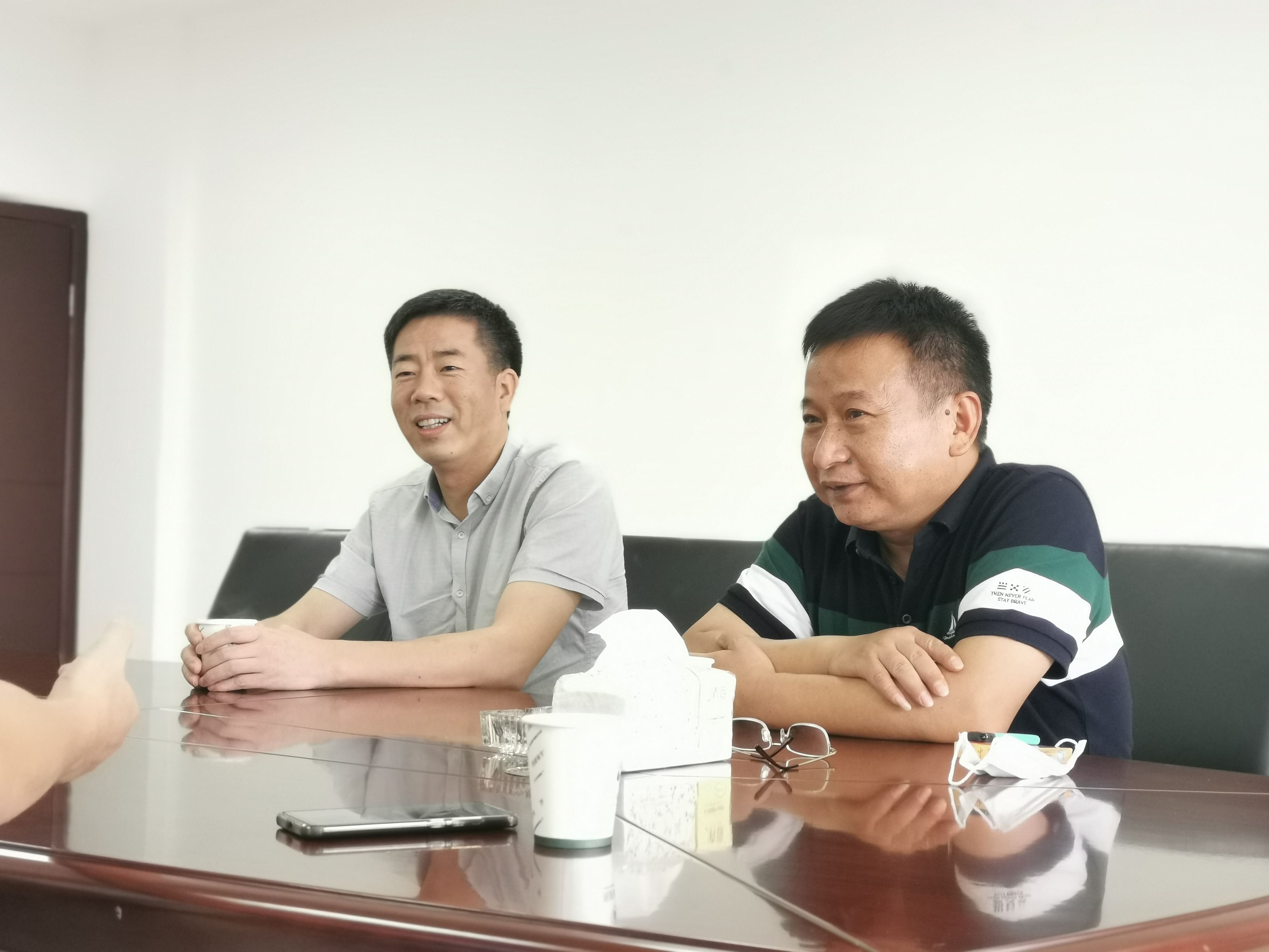 7月15日,学院党委委员,副院长王春柳代表学院赴国网温州瓯江口新区